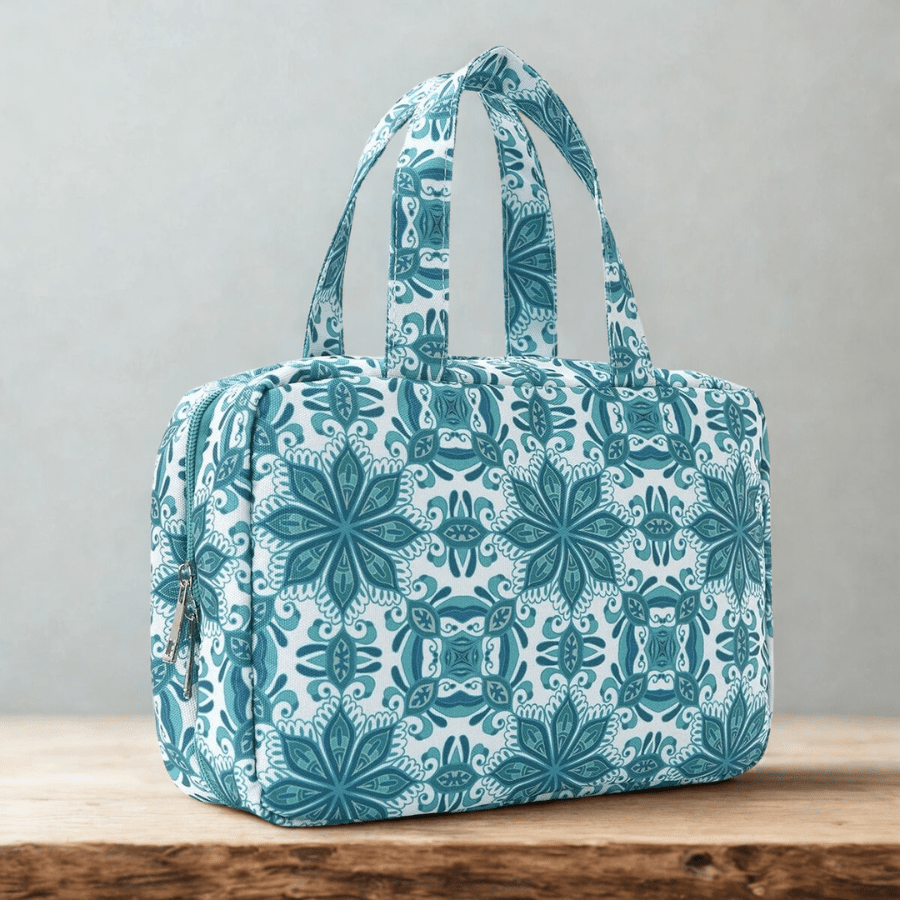 Grande trousse de toilette femme motif bleu floral