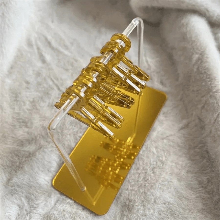 Rangement pour bijoux jaune or vitré avec cintre