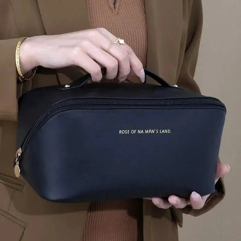 Trousse de Toilette femme Simili Cuir poignée noir - La trousse Beauté