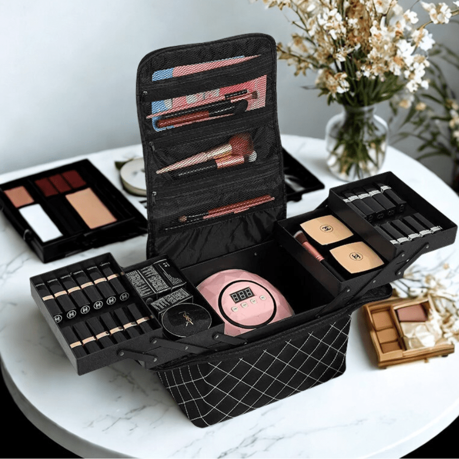 mallette maquillage avec plateaux extensibles