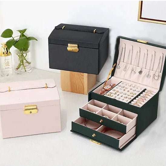 Boite à bijoux avec serrure et tiroir