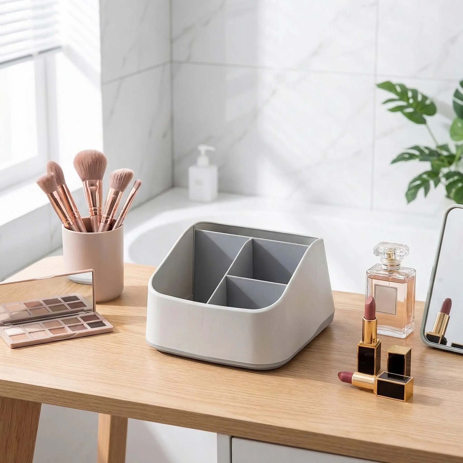boite de rangement maquillage gris