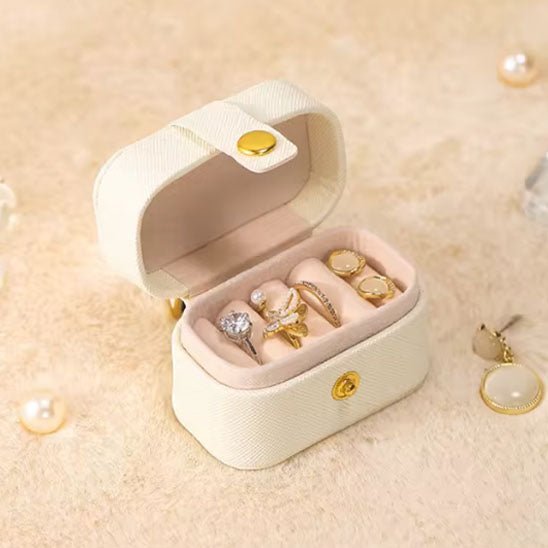 Coffret a bijoux beige mini pour bagues