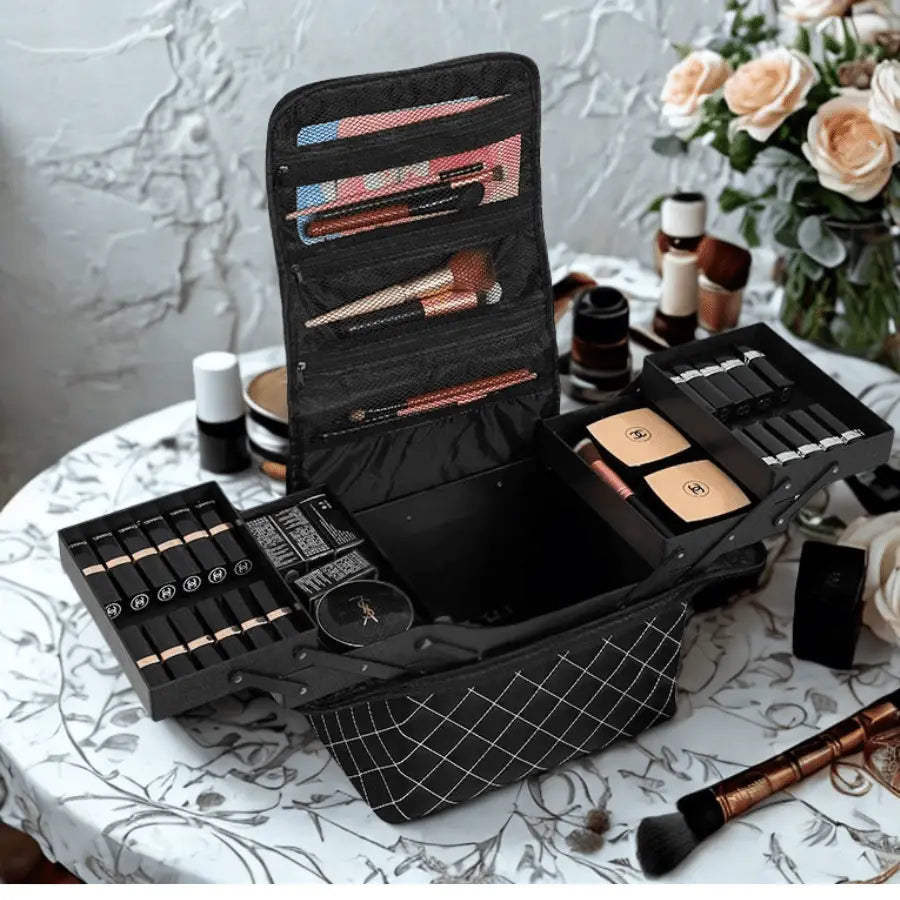 mallette à maquillage carreaux blancs matelassés