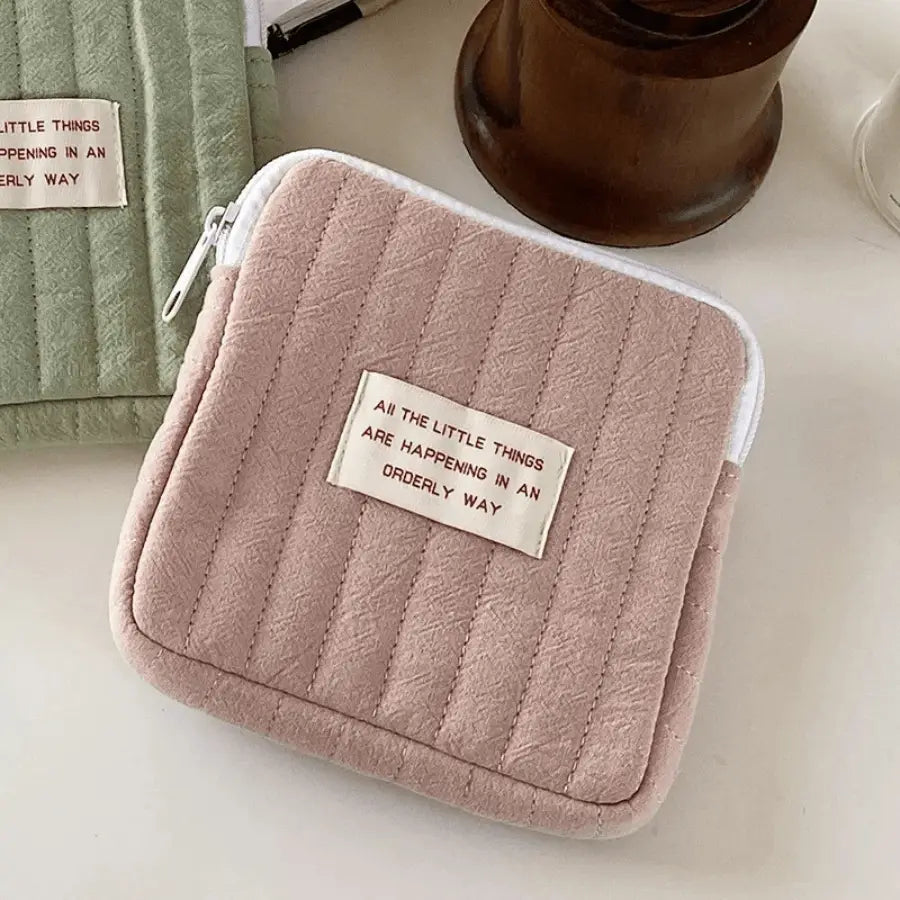 petite trousse maquillage rose 