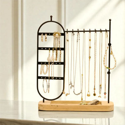 porte bijoux base en bois crochet de métal