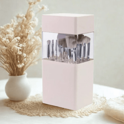 pot pinceaux maquillage rose plastique avec des pinceaux intérieur