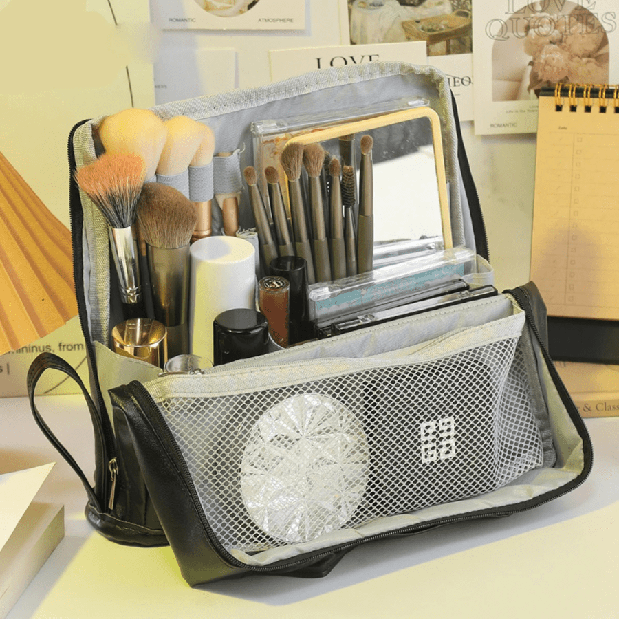 trousse a maquillage noir repliable