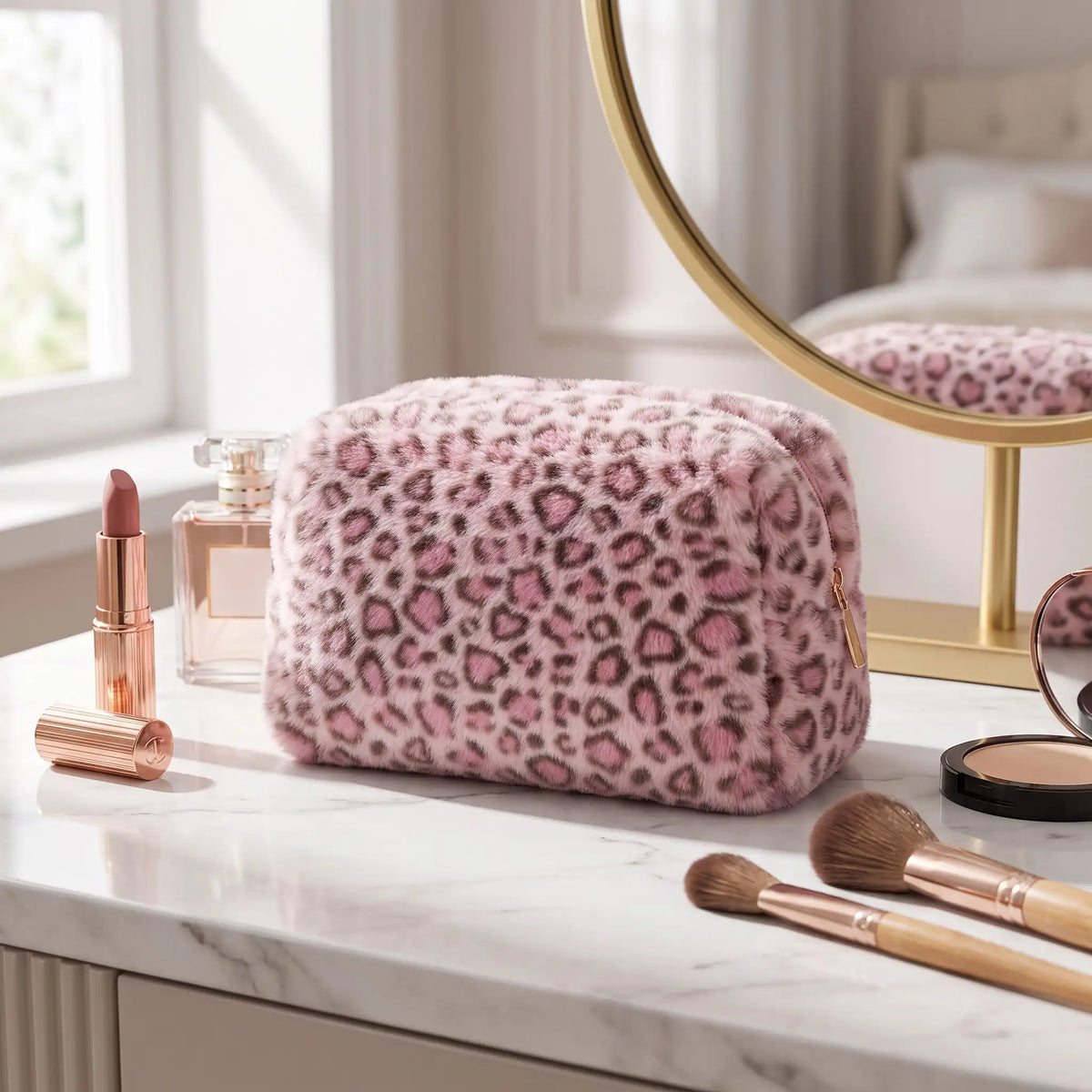 trousse a maquillage en peluche style léopard rose