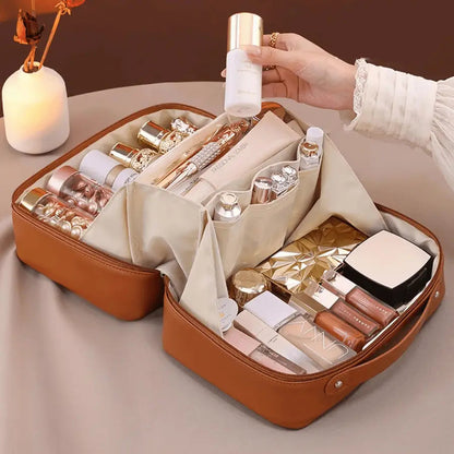 trousse a maquillage marron en cuir tendance