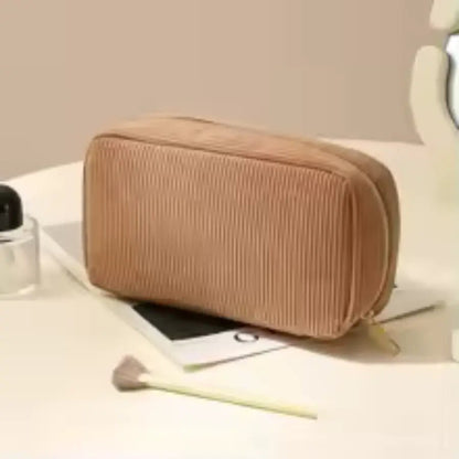 trousse à maquillage marron velours côtelé