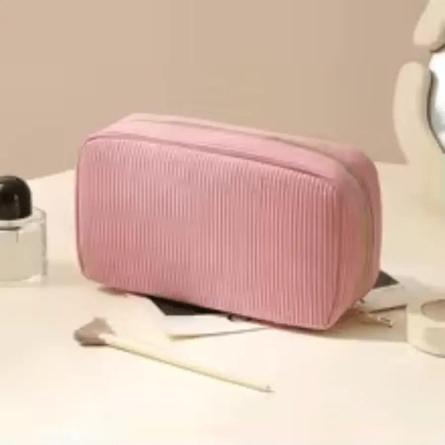 tousse à maquillage rose velours côtelé