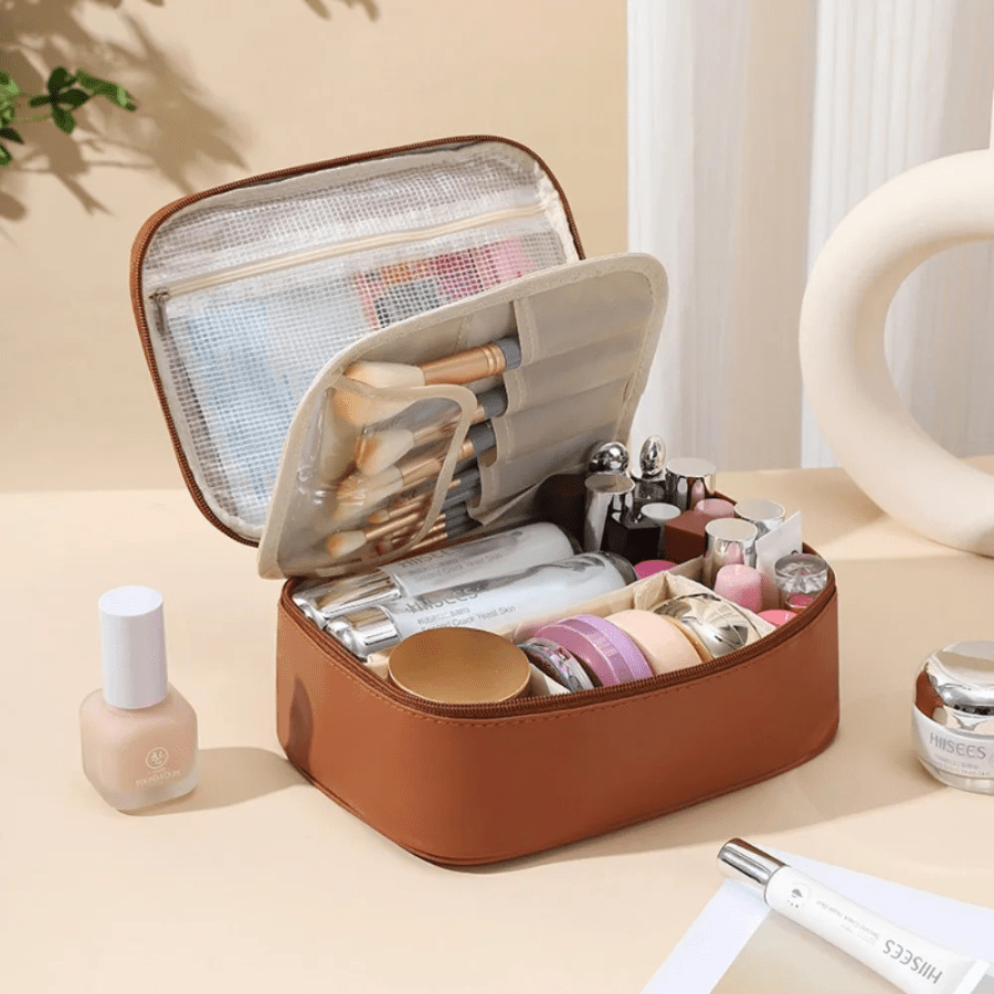 Trousse de toilette marron en cuir