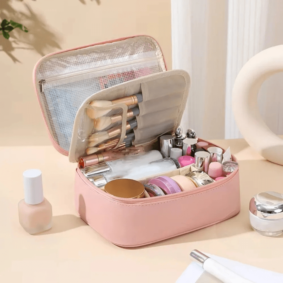 Trousse de maquillage rose en similicuir