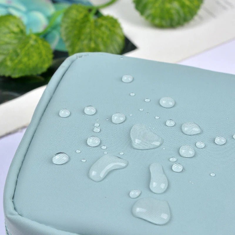 Trousse de Maquillage imperméable petite  Bleu  La trousse Beauté