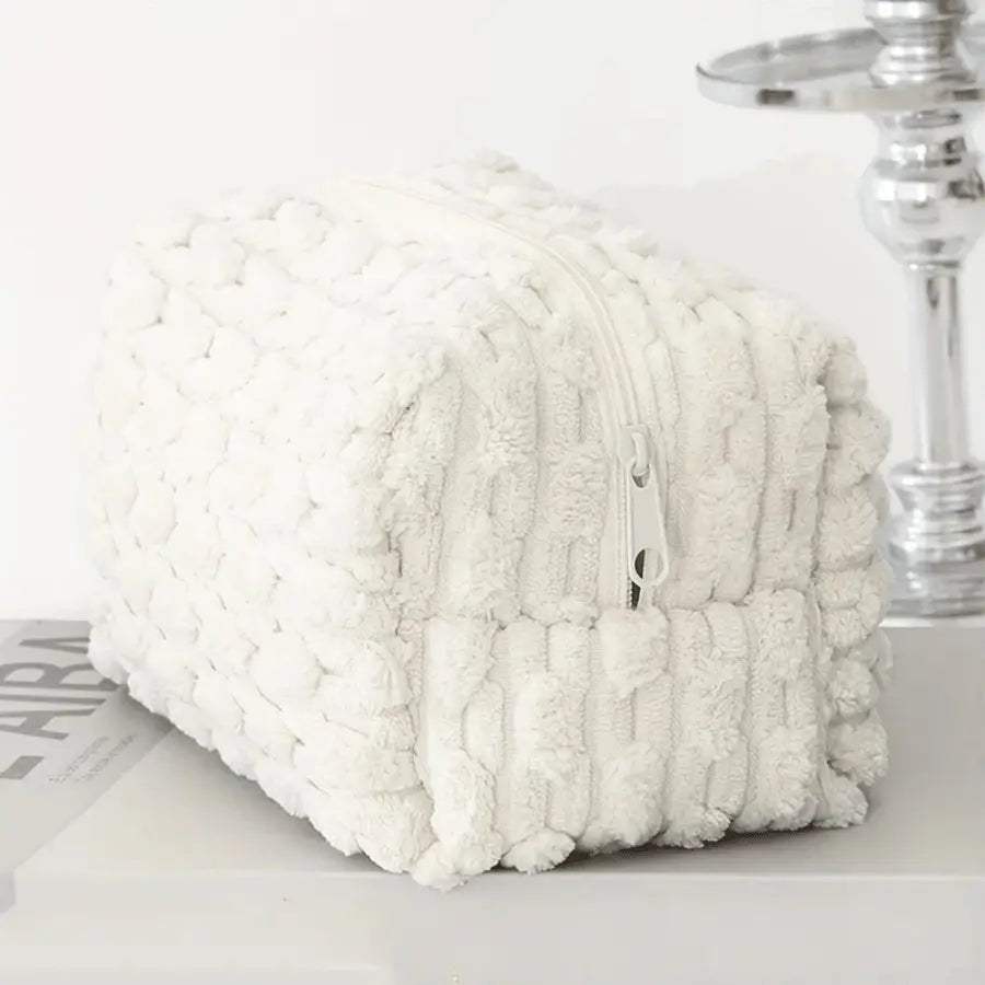 trousse de maquillage blanche en peluche douce