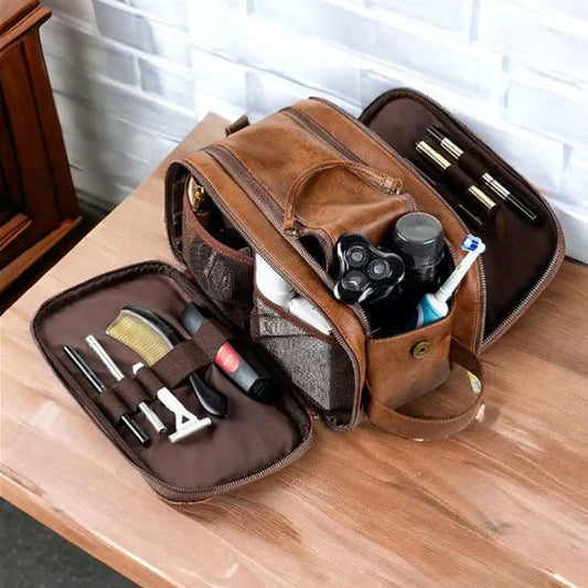 Trousse de toilette Cuir pochette sur le côté et grande ouverture sur le dessus La trousse Beauté