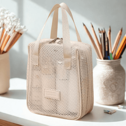 Trousse de toilette e voyage femme en maille blanc