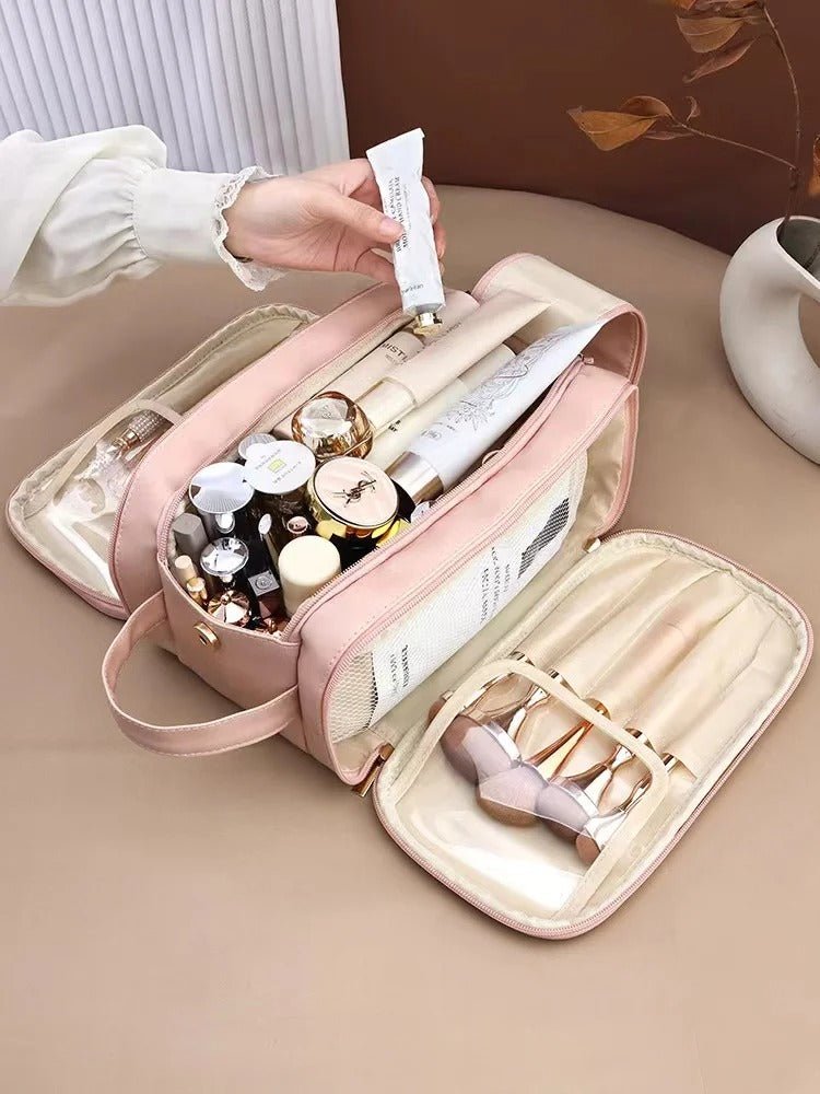 Trousse de toilette femme rose en cuir - La trousse Beauté