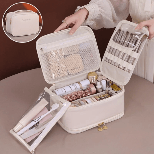 Trousse de toilette femme luxe beige avec plusieurs option de rangement intérieur
