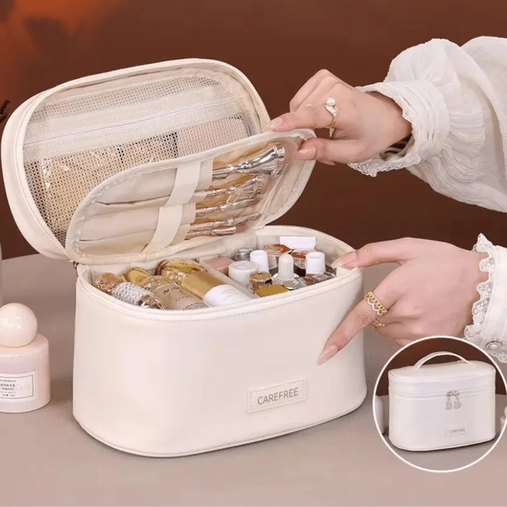 Trousse de toilette femme cuir beige avec rangement pinceaux maquillage