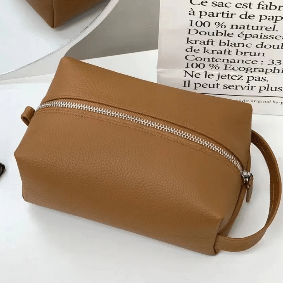 Trousse de toilette pour voyager marron en cuir