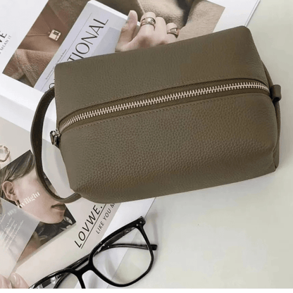 Trousse de toilette pour voyager marron foncé en cuir