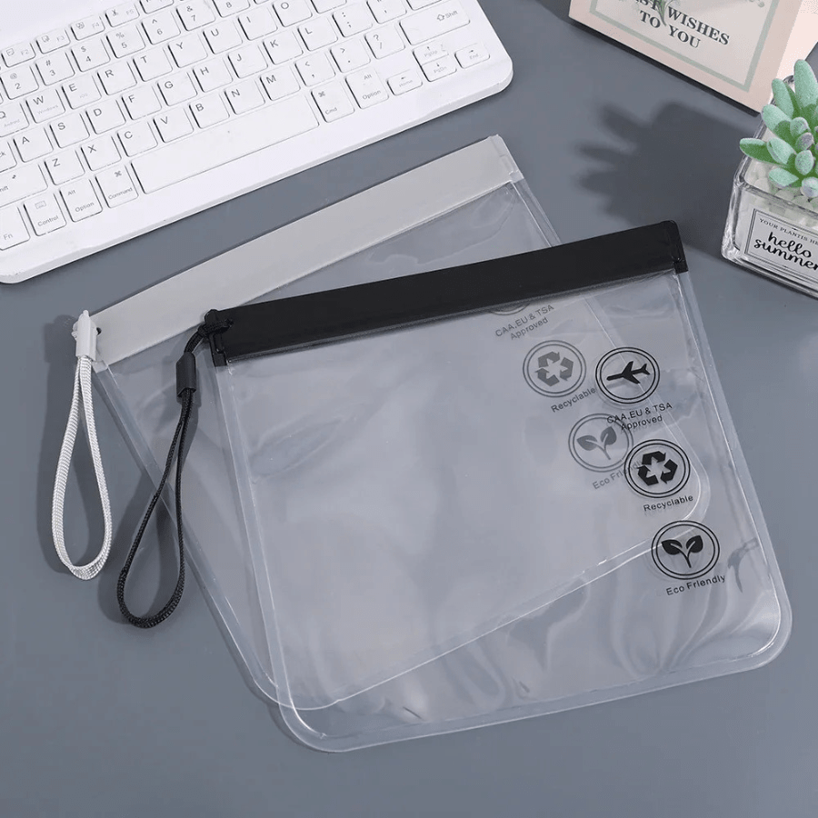 trousse de toilette transparen et gris et noir en pvc