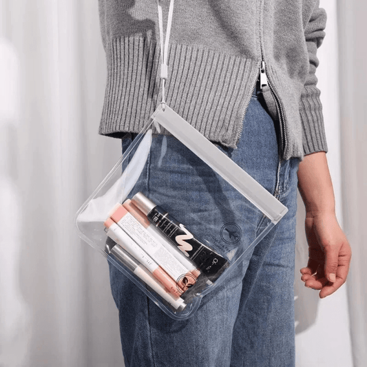 trousse de toilette transparente gris en plastique