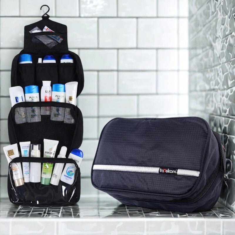Trousse de Toilette Unisexe noir dans une salle de bain  
