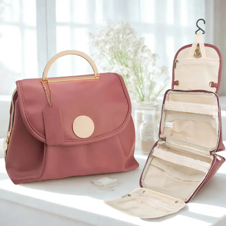 trousse de toilette rose en cuir
