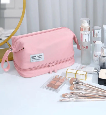 Trousse de toilette voyage rose Tendance avec cosmétique - La trousse Beauté