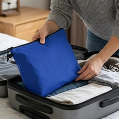 trousse de voyage bleu