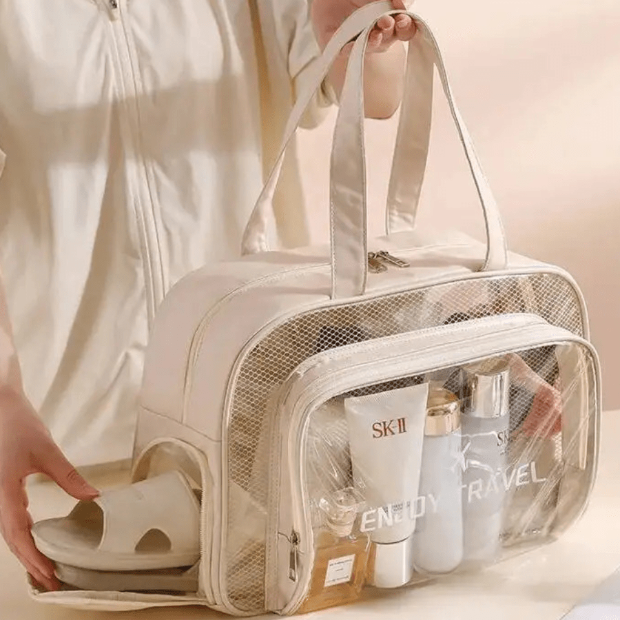trousse de voyage beige en plastique transparent