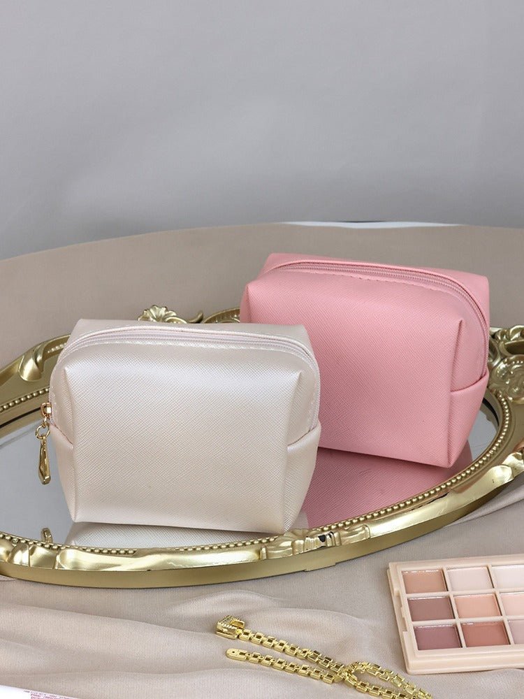 Trousse maquillage blanche et rose Petite Chic - La trousse Beauté