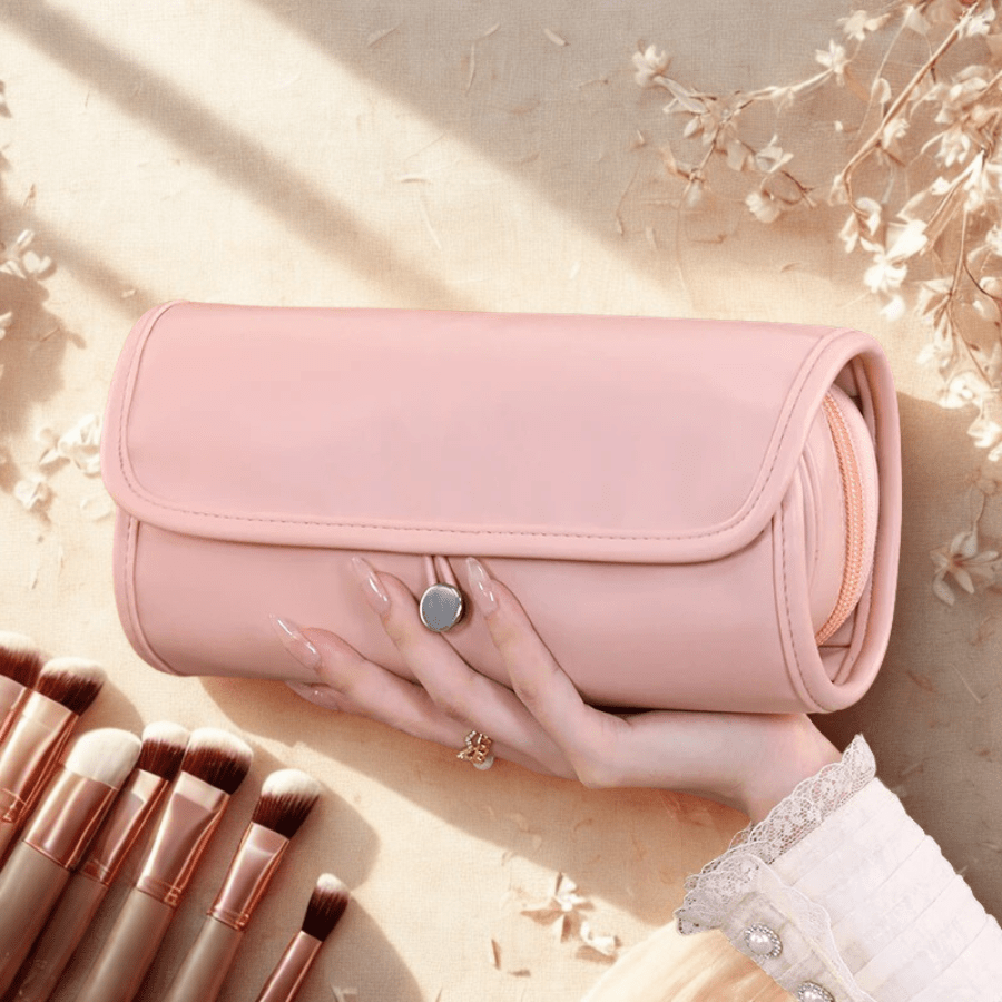 trousse pinceaux maquillage rose