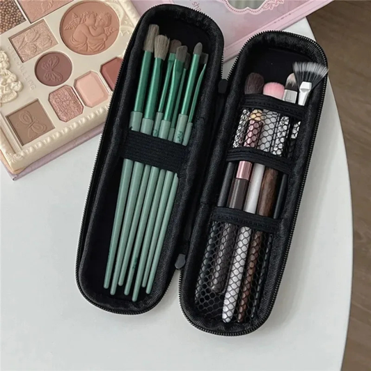 petite trousse pour pinceaux maquillage